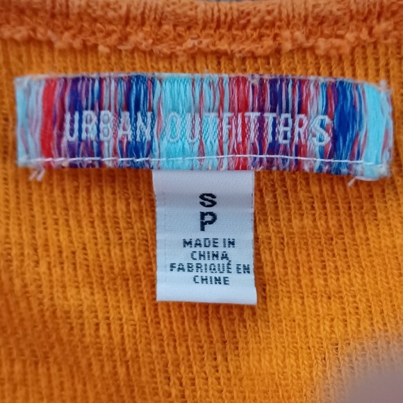 Urban Outfitters Womens Crop Top Long Sleeves Lightweight Sz SP Orange - Picture 6 of 8